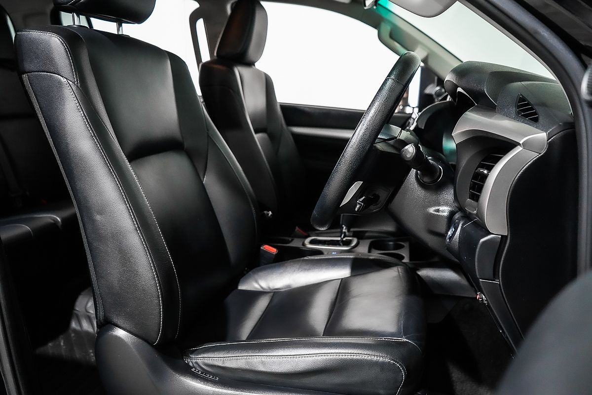 2021 Toyota Hilux SR5 GUN126R 4X4