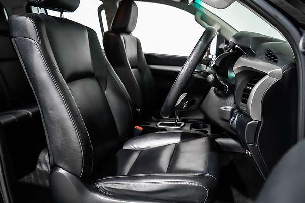 2021 Toyota Hilux SR5 GUN126R 4X4