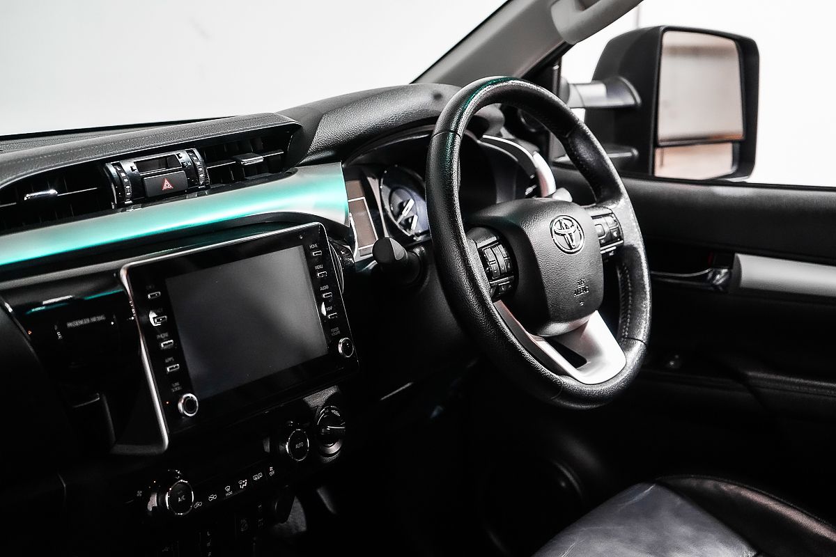 2021 Toyota Hilux SR5 GUN126R 4X4