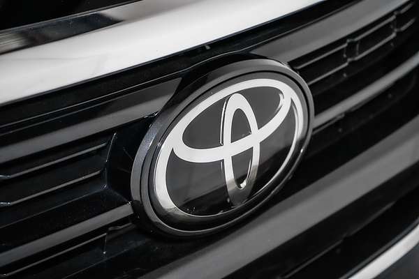 2021 Toyota Hilux SR5 GUN126R 4X4