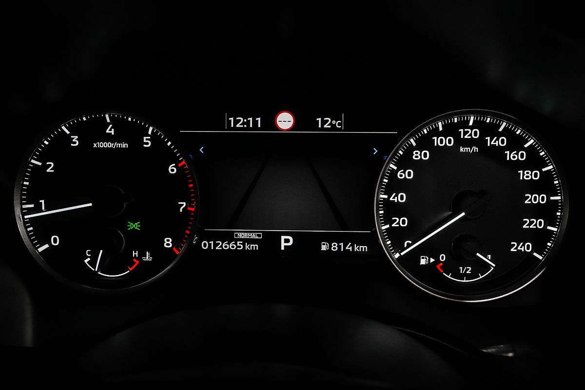 2024 Mitsubishi Outlander LS ZM
