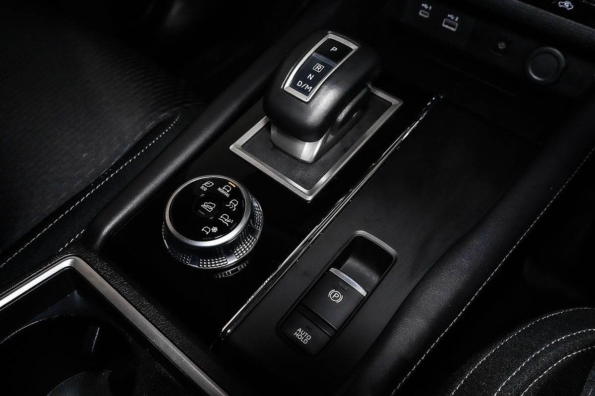 2024 Mitsubishi Outlander LS ZM