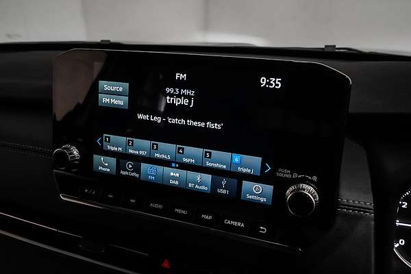 2024 Mitsubishi Outlander LS ZM