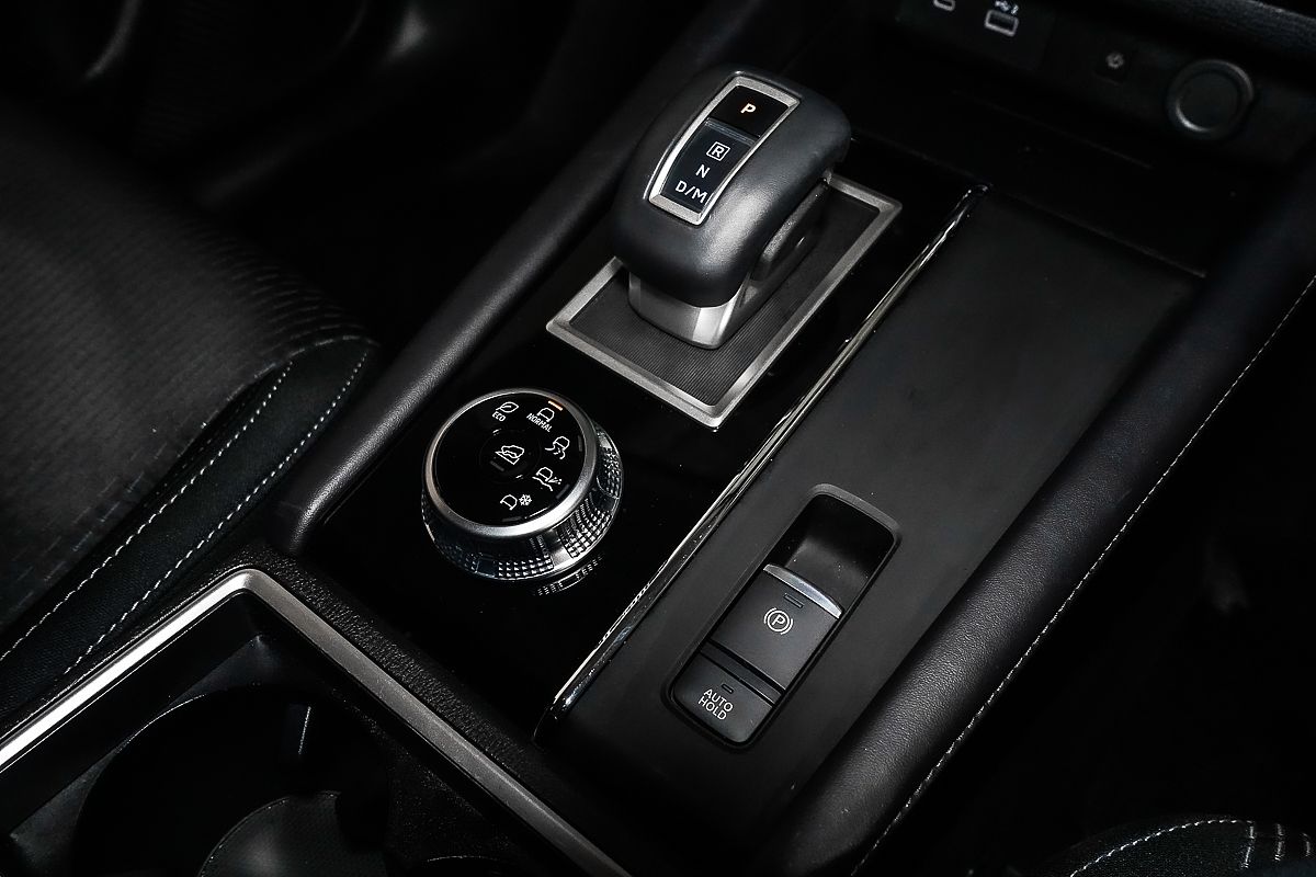 2024 Mitsubishi Outlander LS ZM