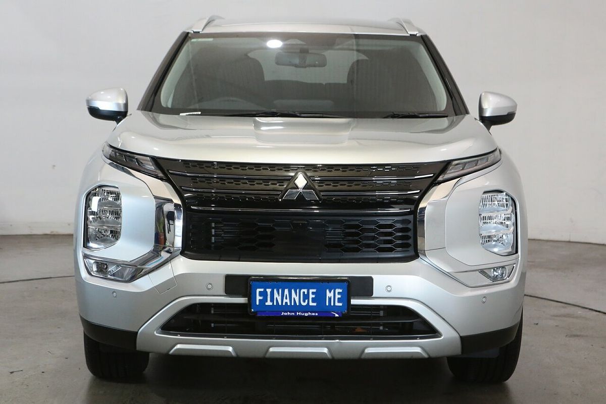 2024 Mitsubishi Outlander LS ZM