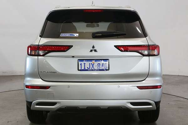 2024 Mitsubishi Outlander LS ZM