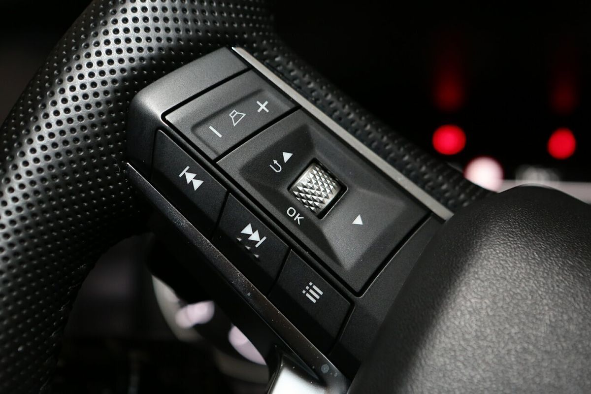 2024 Mitsubishi Outlander LS ZM