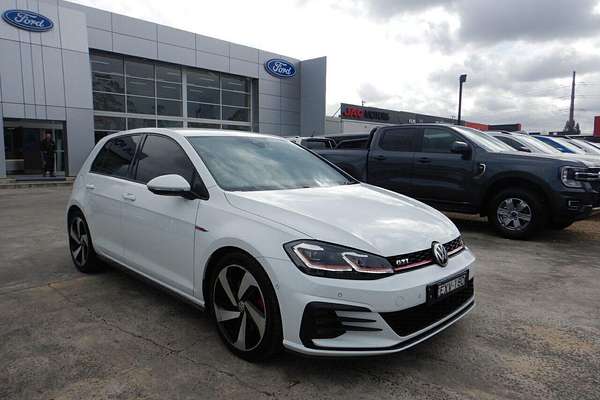 2017 Volkswagen Golf GTI 7.5