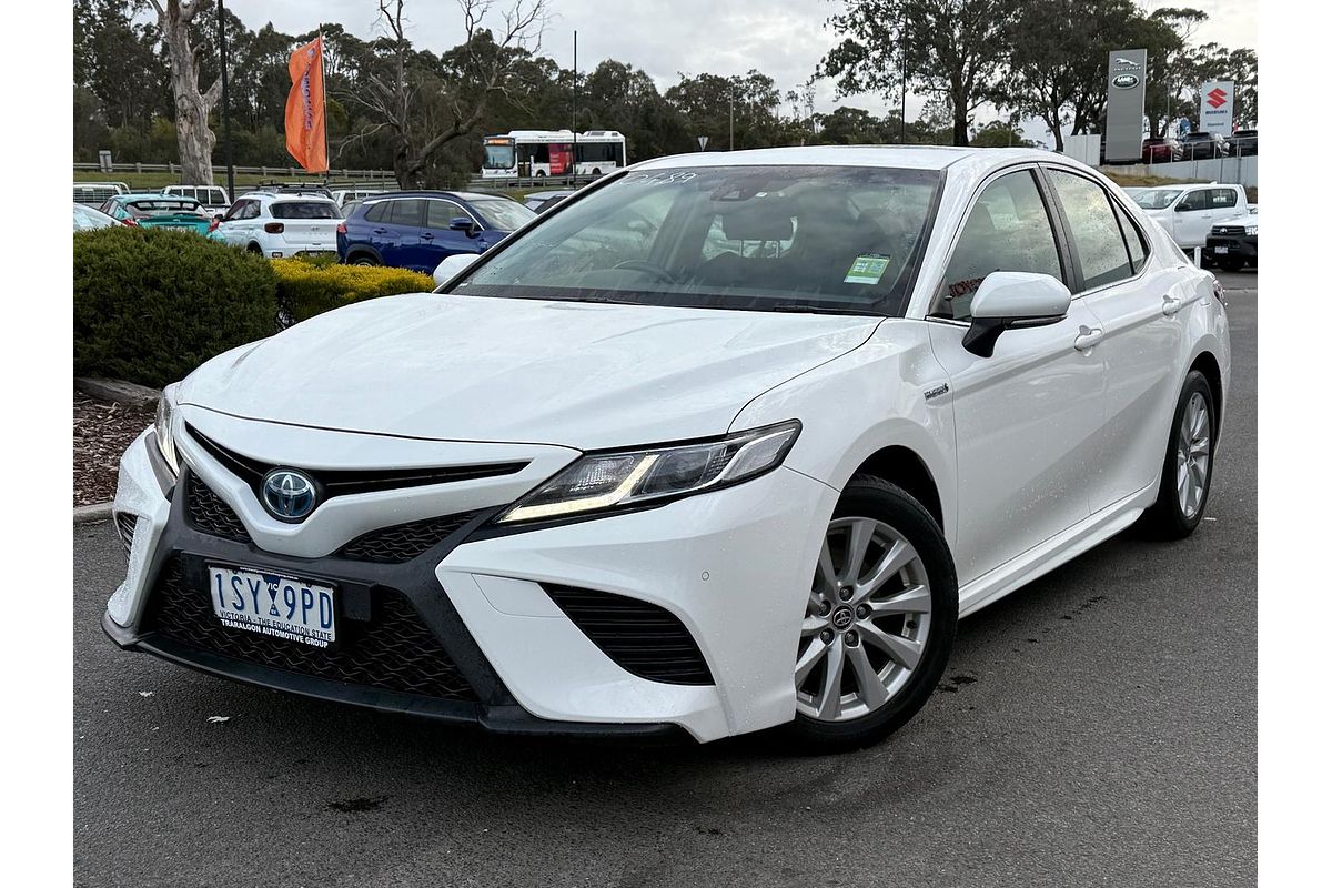 2020 Toyota Camry Ascent Sport AXVH70R