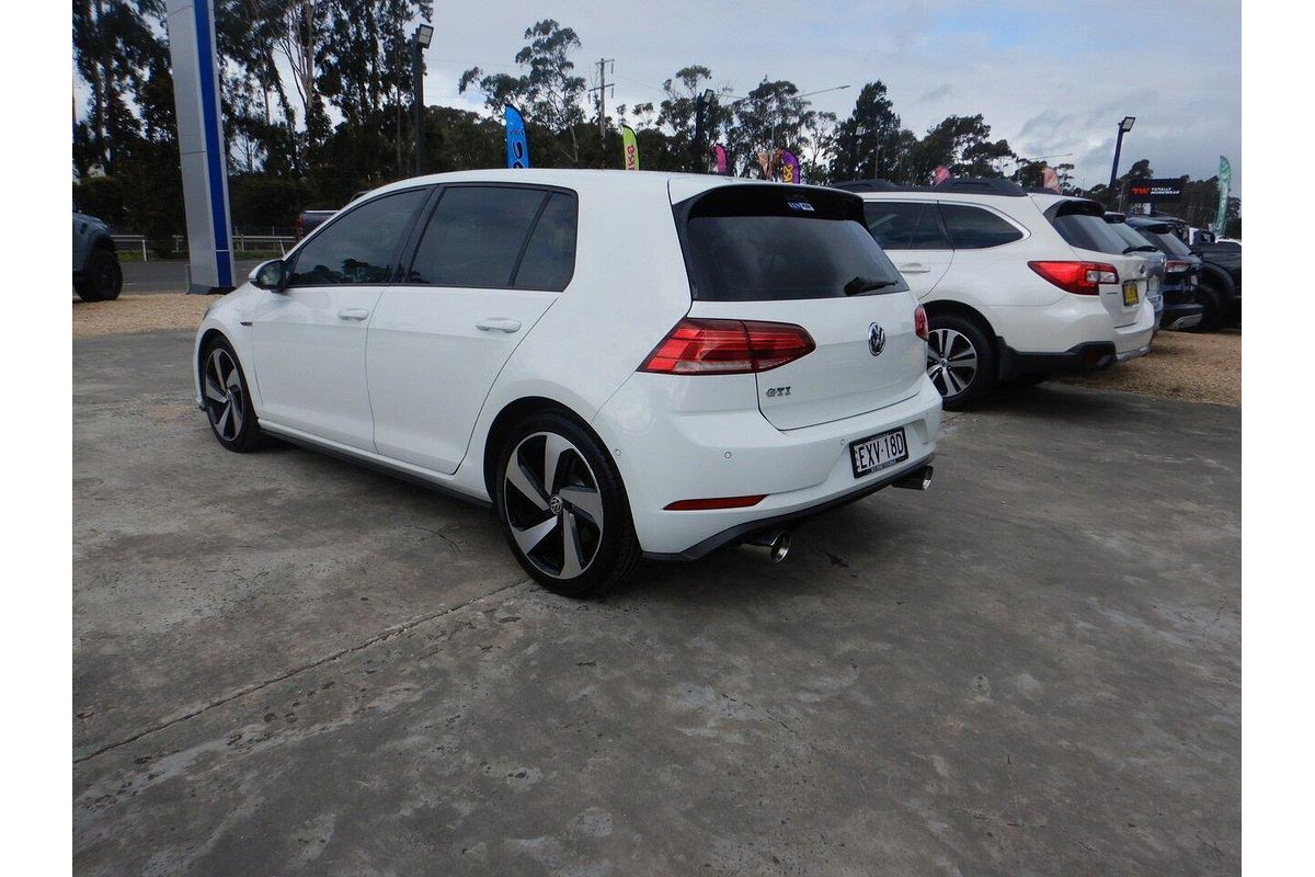2017 Volkswagen Golf GTI 7.5