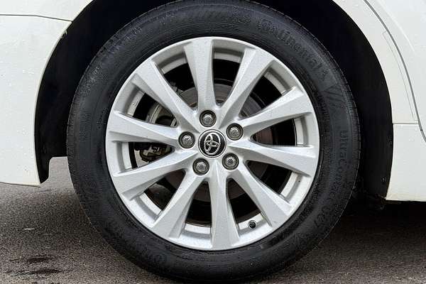 2020 Toyota Camry Ascent Sport AXVH70R