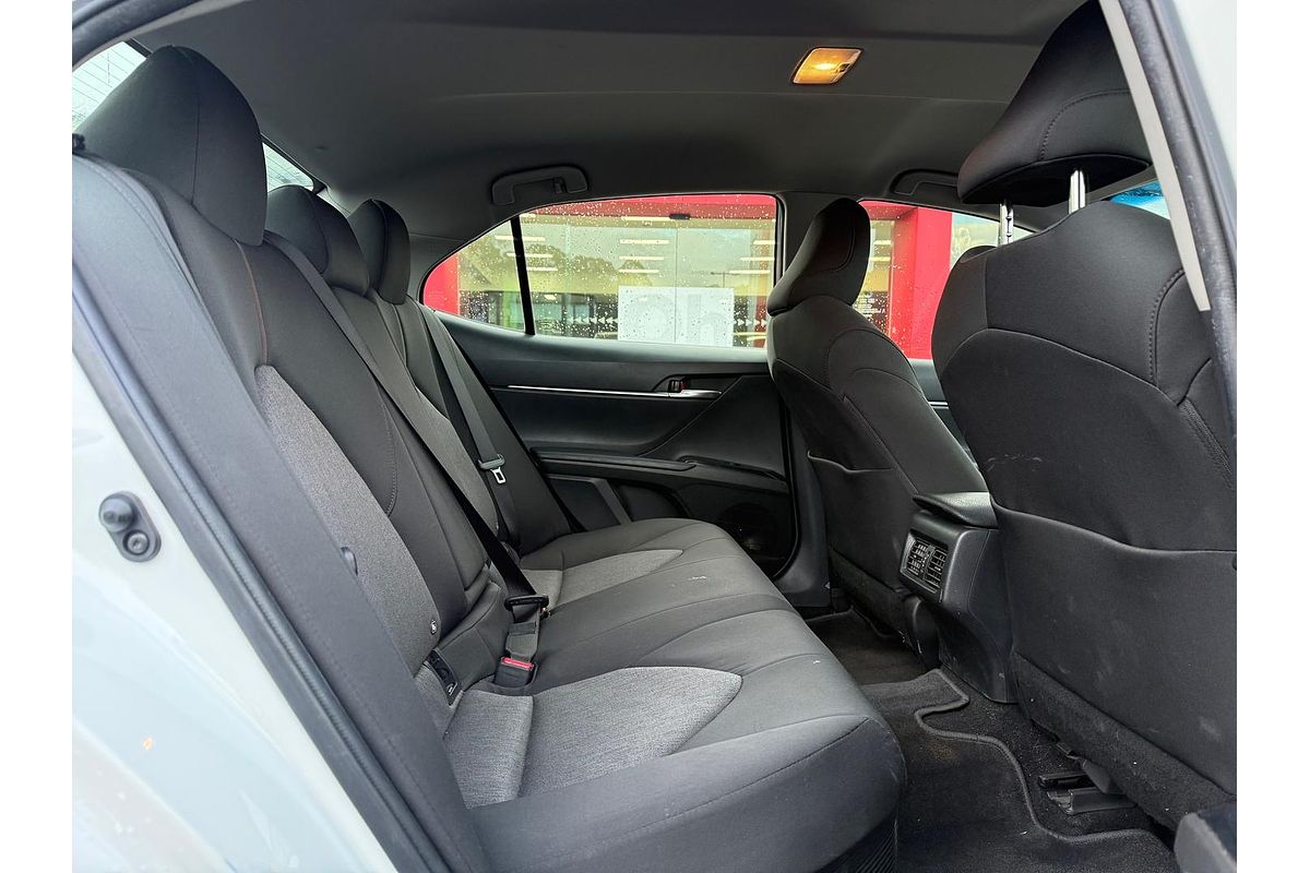2020 Toyota Camry Ascent Sport AXVH70R