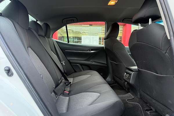 2020 Toyota Camry Ascent Sport AXVH70R