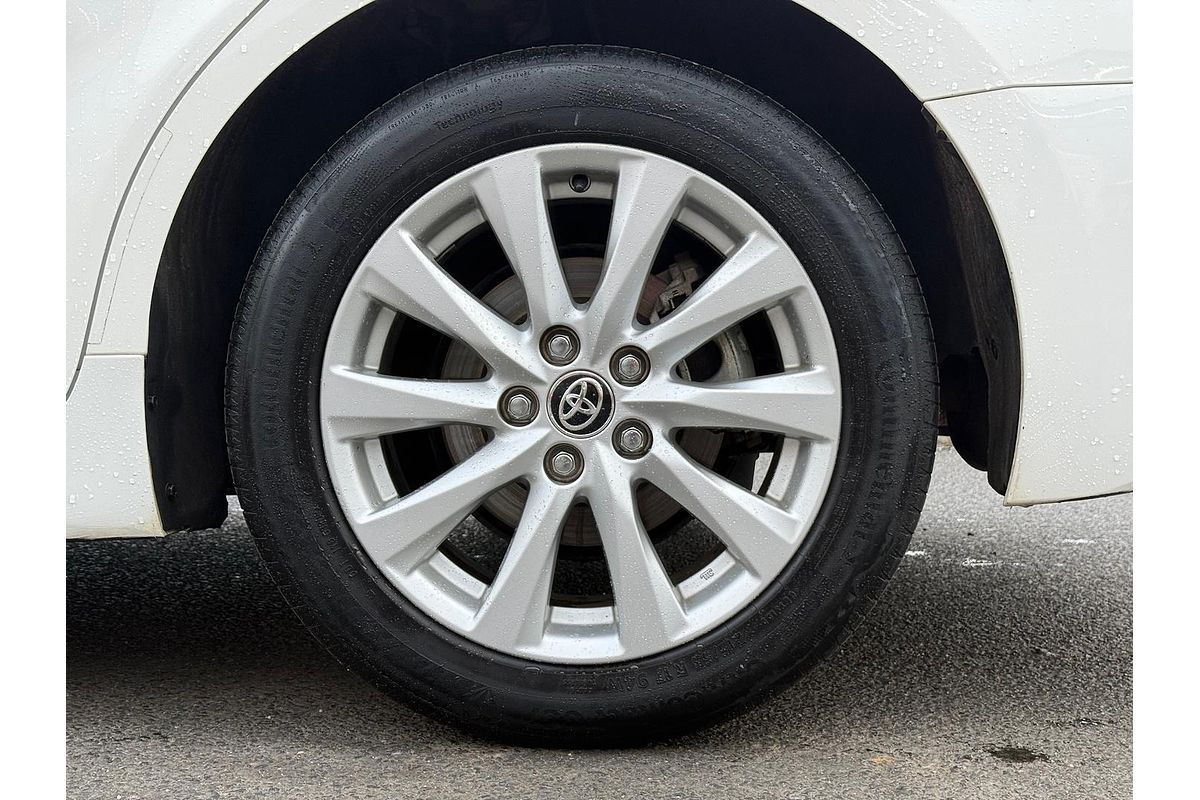 2020 Toyota Camry Ascent Sport AXVH70R
