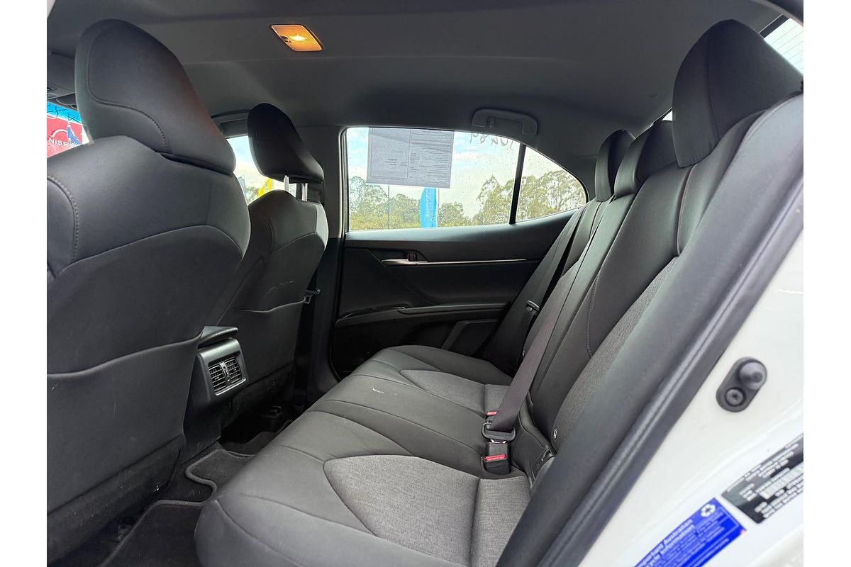 2020 Toyota Camry Ascent Sport AXVH70R