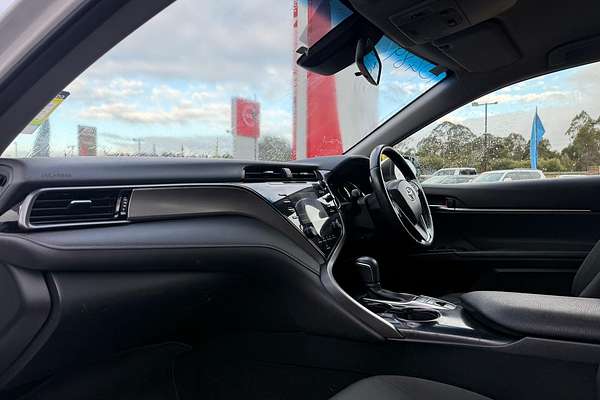2020 Toyota Camry Ascent Sport AXVH70R