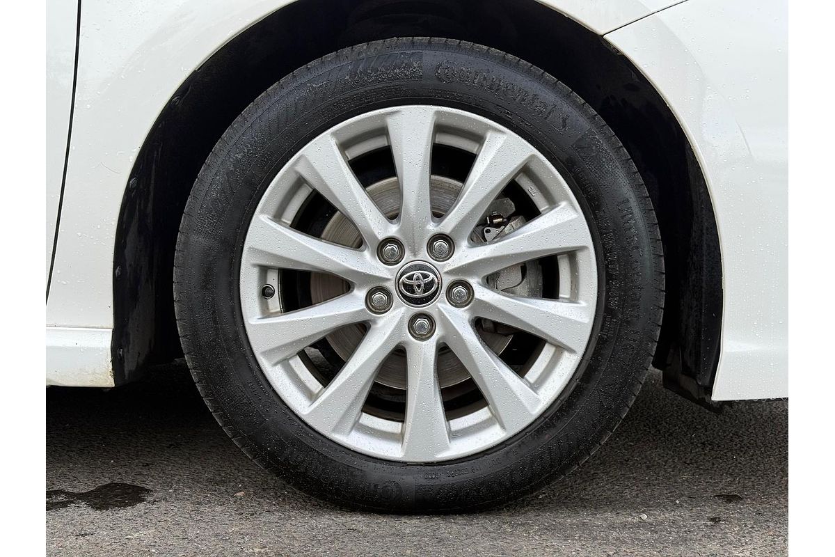 2020 Toyota Camry Ascent Sport AXVH70R