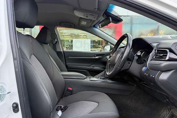2020 Toyota Camry Ascent Sport AXVH70R