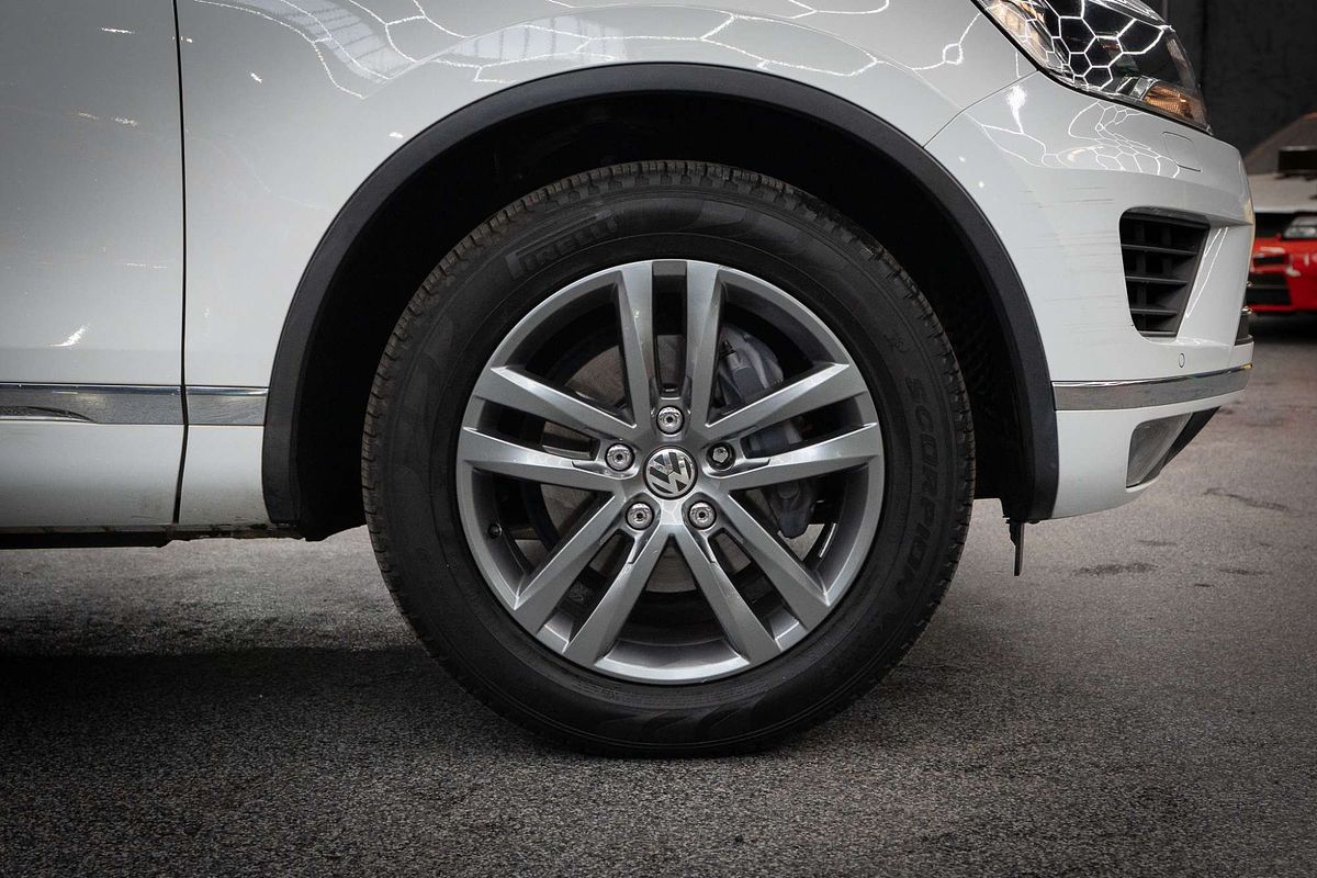 2017 Volkswagen Touareg V6 TDI Adventure 7P