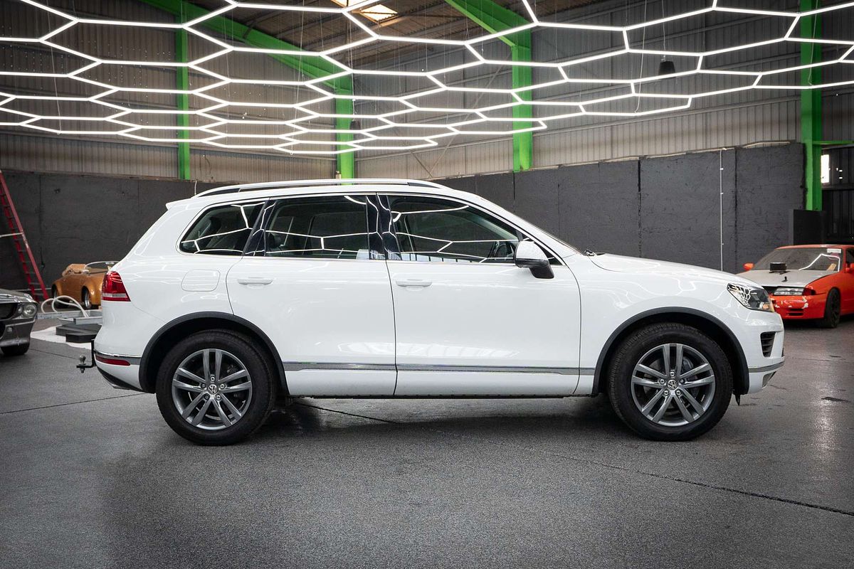 2017 Volkswagen Touareg V6 TDI Adventure 7P