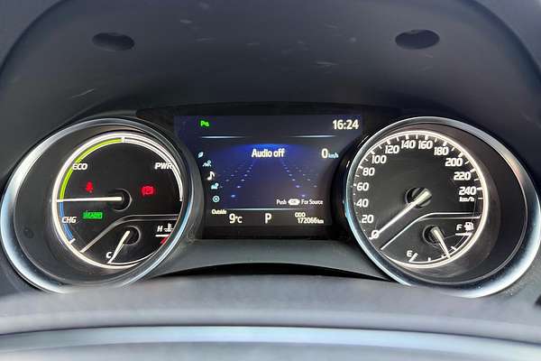 2020 Toyota Camry Ascent Sport AXVH70R