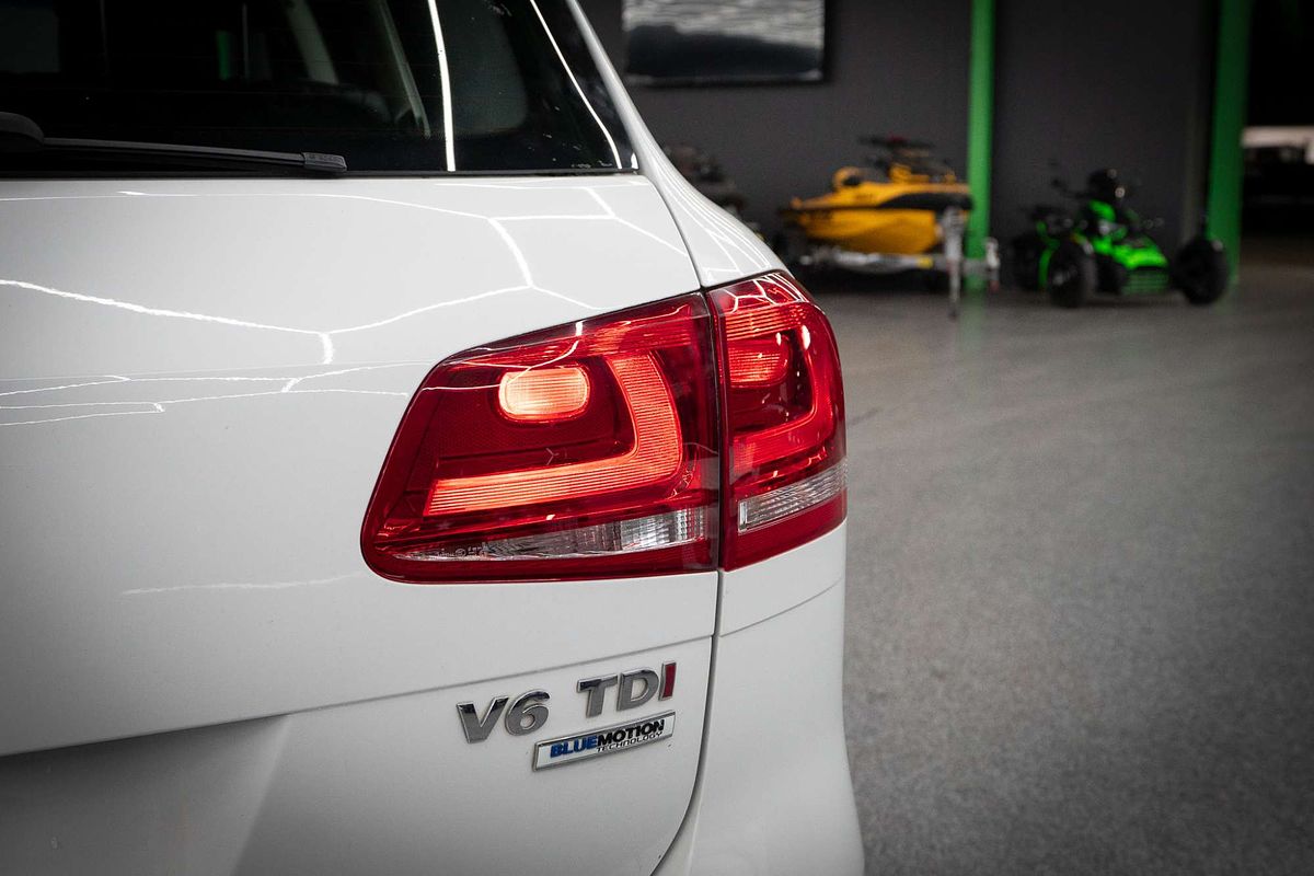 2017 Volkswagen Touareg V6 TDI Adventure 7P