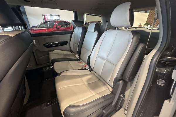 2020 Kia Carnival Platinum YP