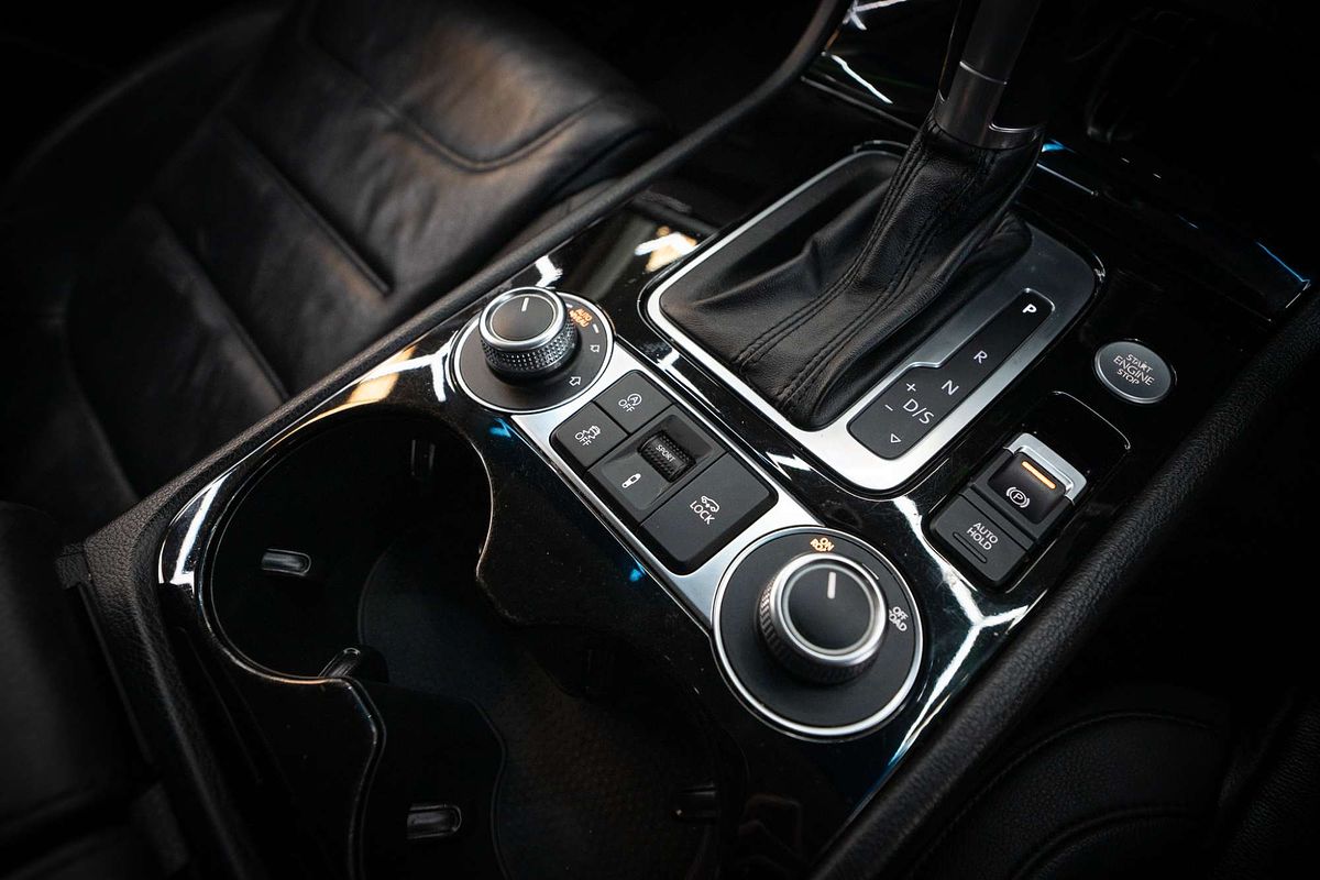 2017 Volkswagen Touareg V6 TDI Adventure 7P