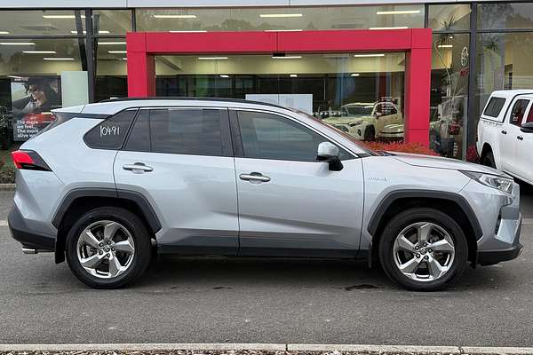 2020 Toyota RAV4 GXL AXAH52R