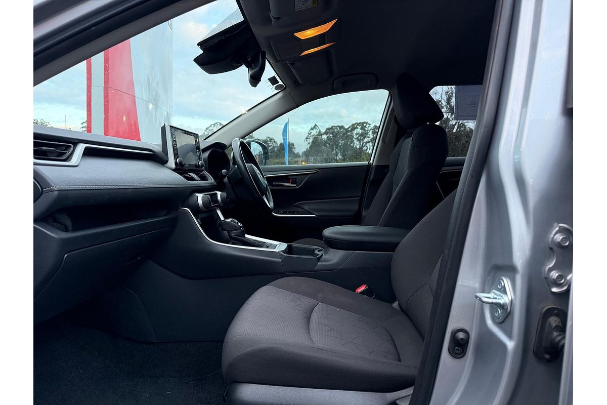2020 Toyota RAV4 GXL AXAH52R