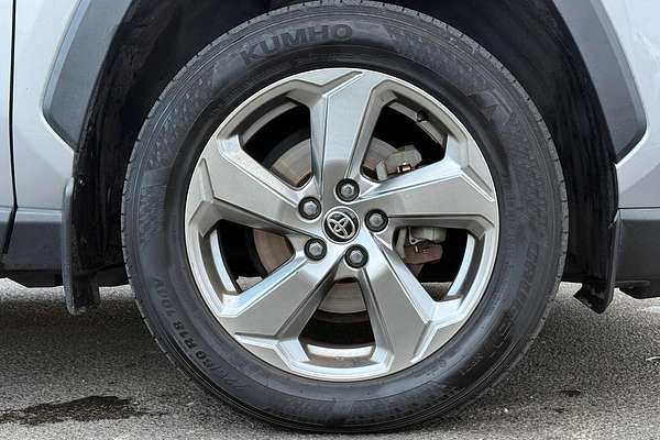 2020 Toyota RAV4 GXL AXAH52R