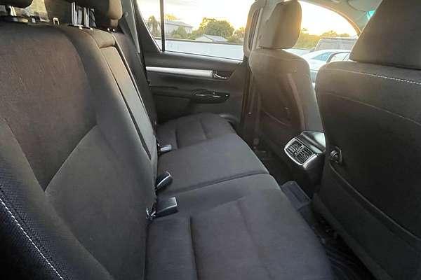 2022 Toyota Hilux SR5 GUN126R 4X4