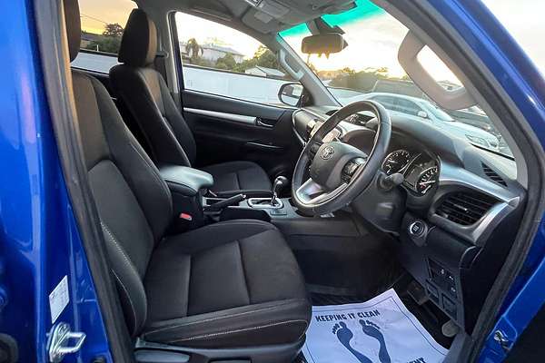 2022 Toyota Hilux SR5 GUN126R 4X4