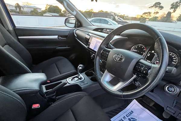 2022 Toyota Hilux SR5 GUN126R 4X4