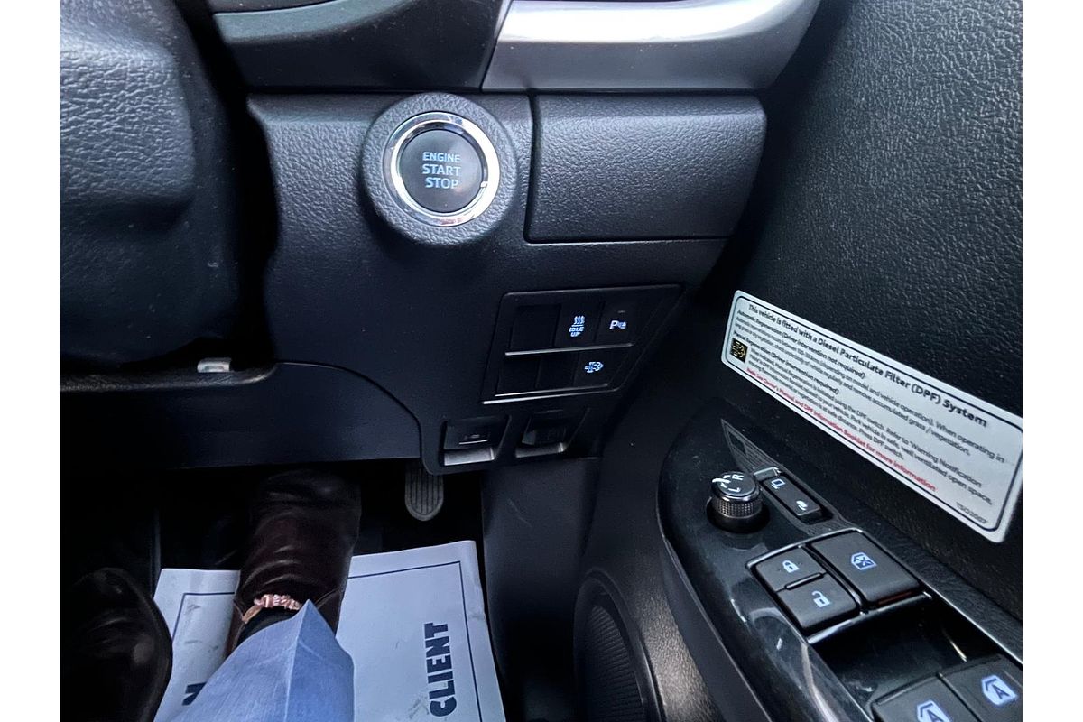 2022 Toyota Hilux SR5 GUN126R 4X4