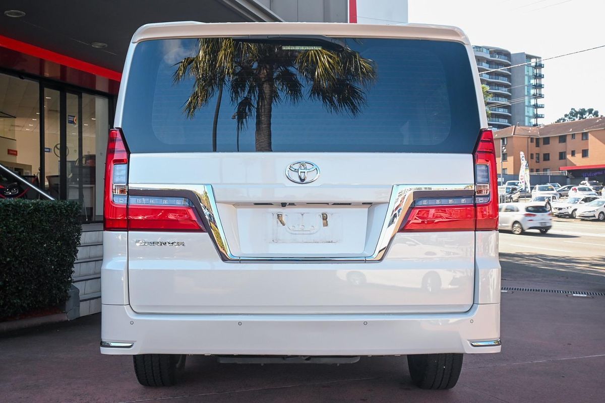 2020 Toyota Granvia GDH303R