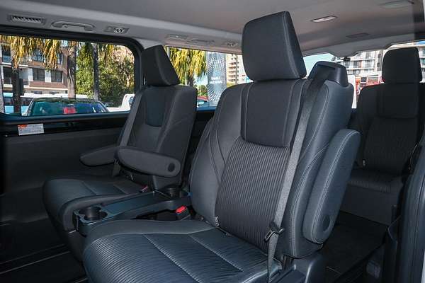 2020 Toyota Granvia GDH303R