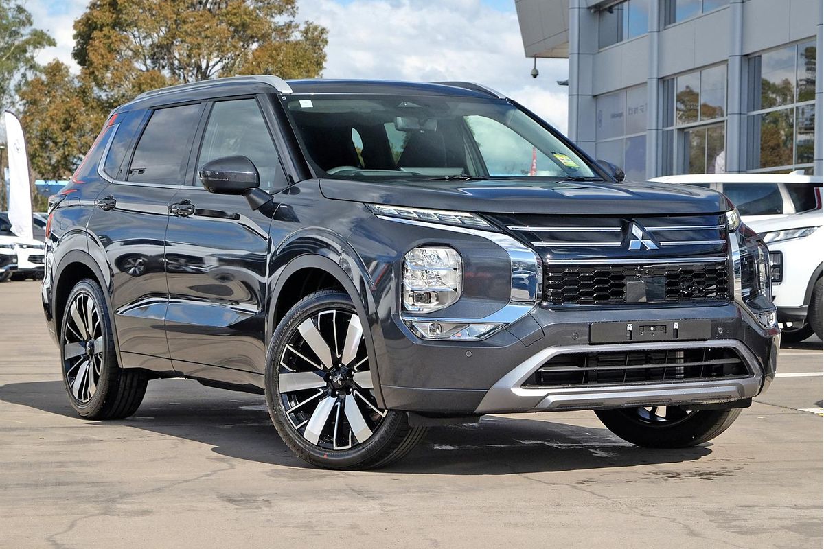 2025 Mitsubishi Outlander Exceed Tourer ZM