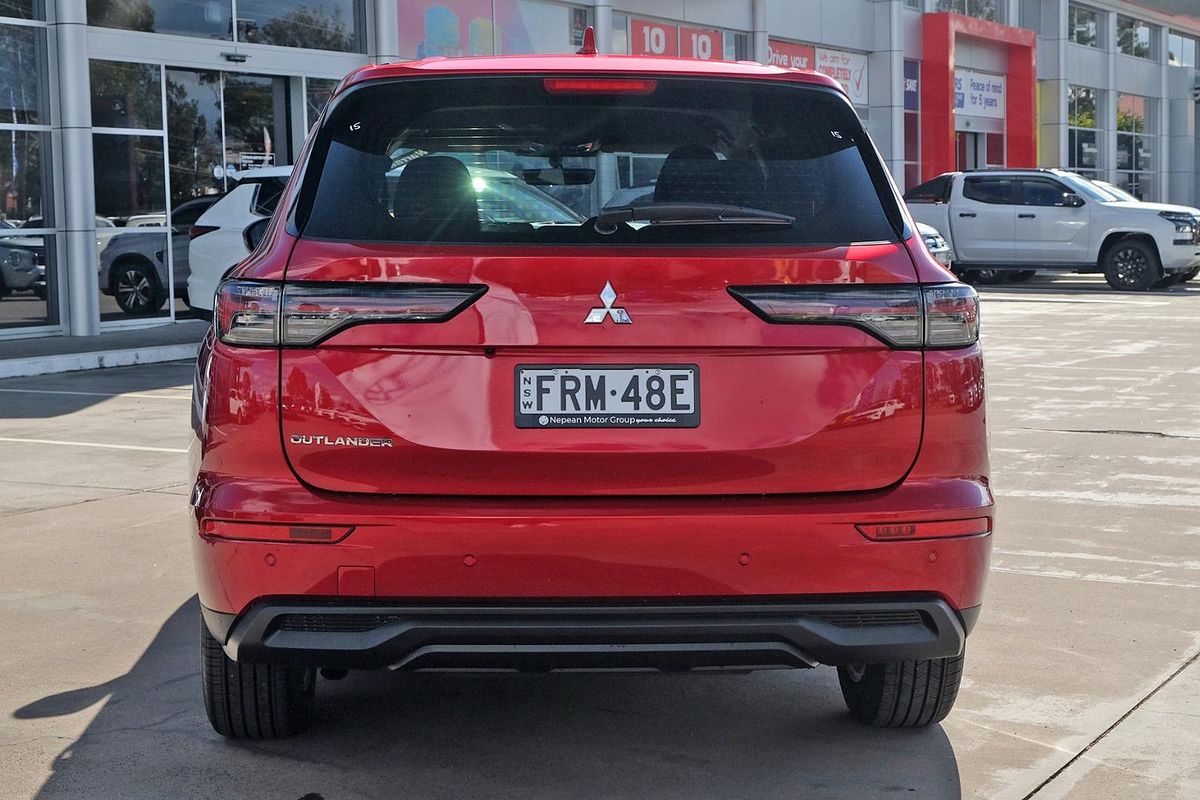 2025 Mitsubishi Outlander ES ZM