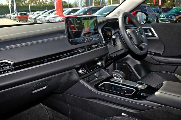 2025 Mitsubishi Outlander ES ZM