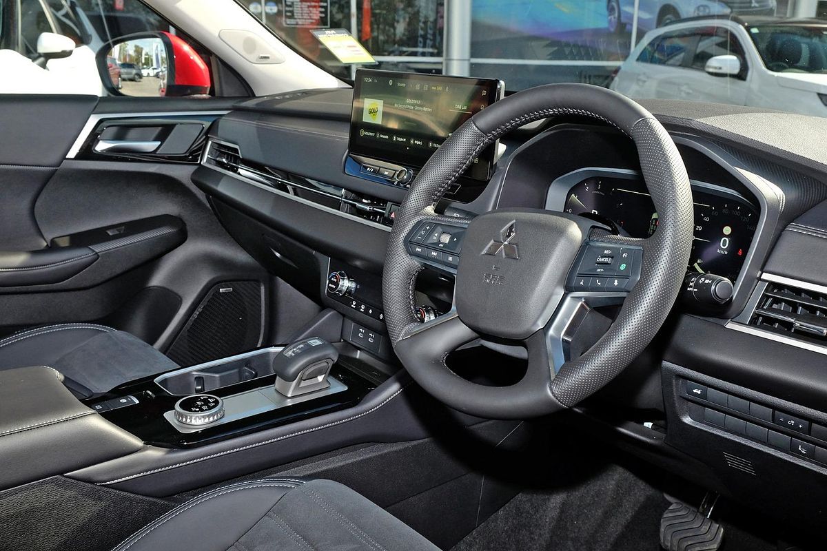 2025 Mitsubishi Outlander Aspire ZM