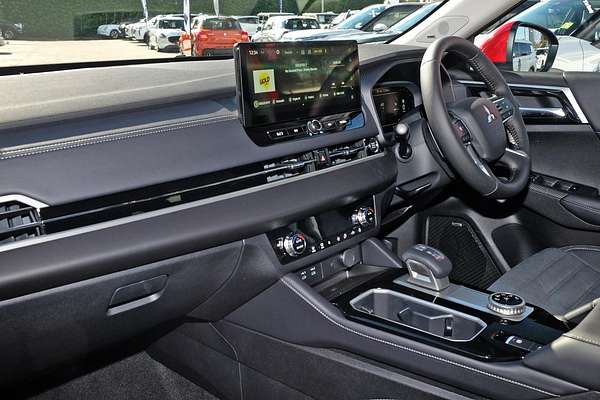 2025 Mitsubishi Outlander Aspire ZM