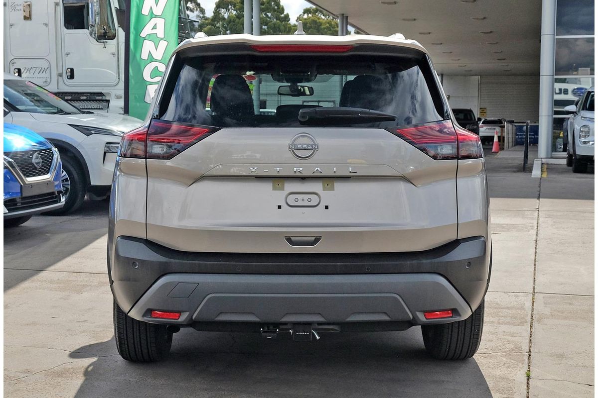 2024 Nissan X-TRAIL ST-L T33