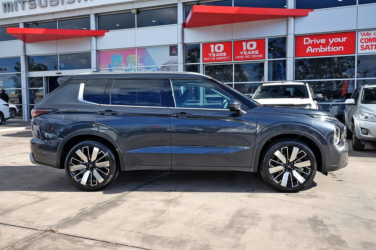 2025 Mitsubishi Outlander Exceed Tourer ZM