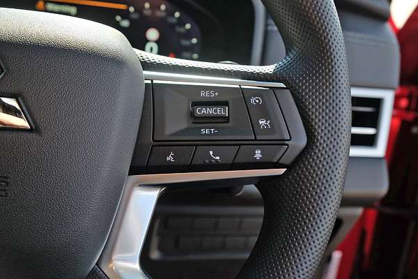 2025 Mitsubishi Outlander ES ZM