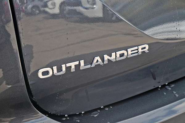2025 Mitsubishi Outlander Exceed Tourer ZM