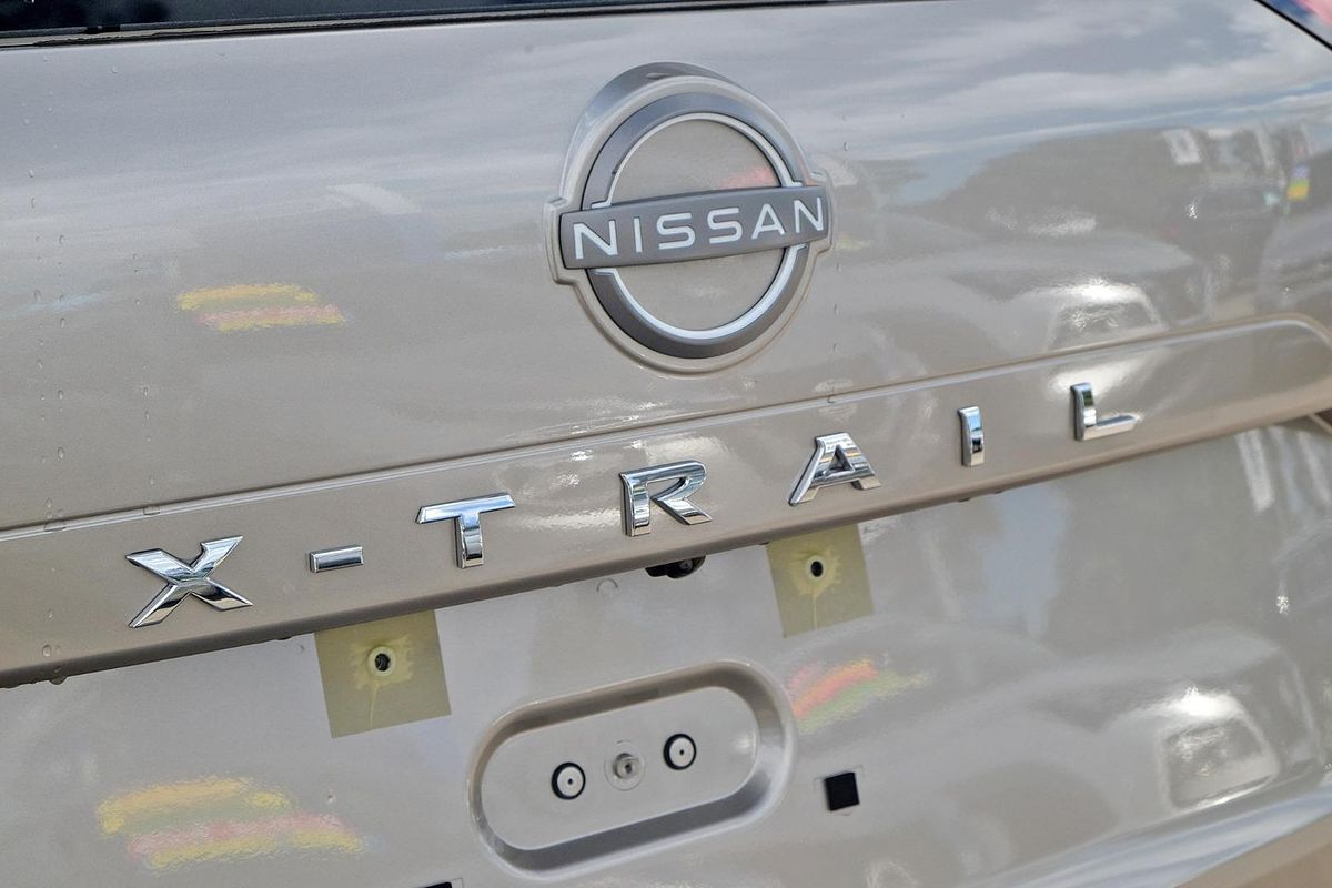 2024 Nissan X-TRAIL ST-L T33