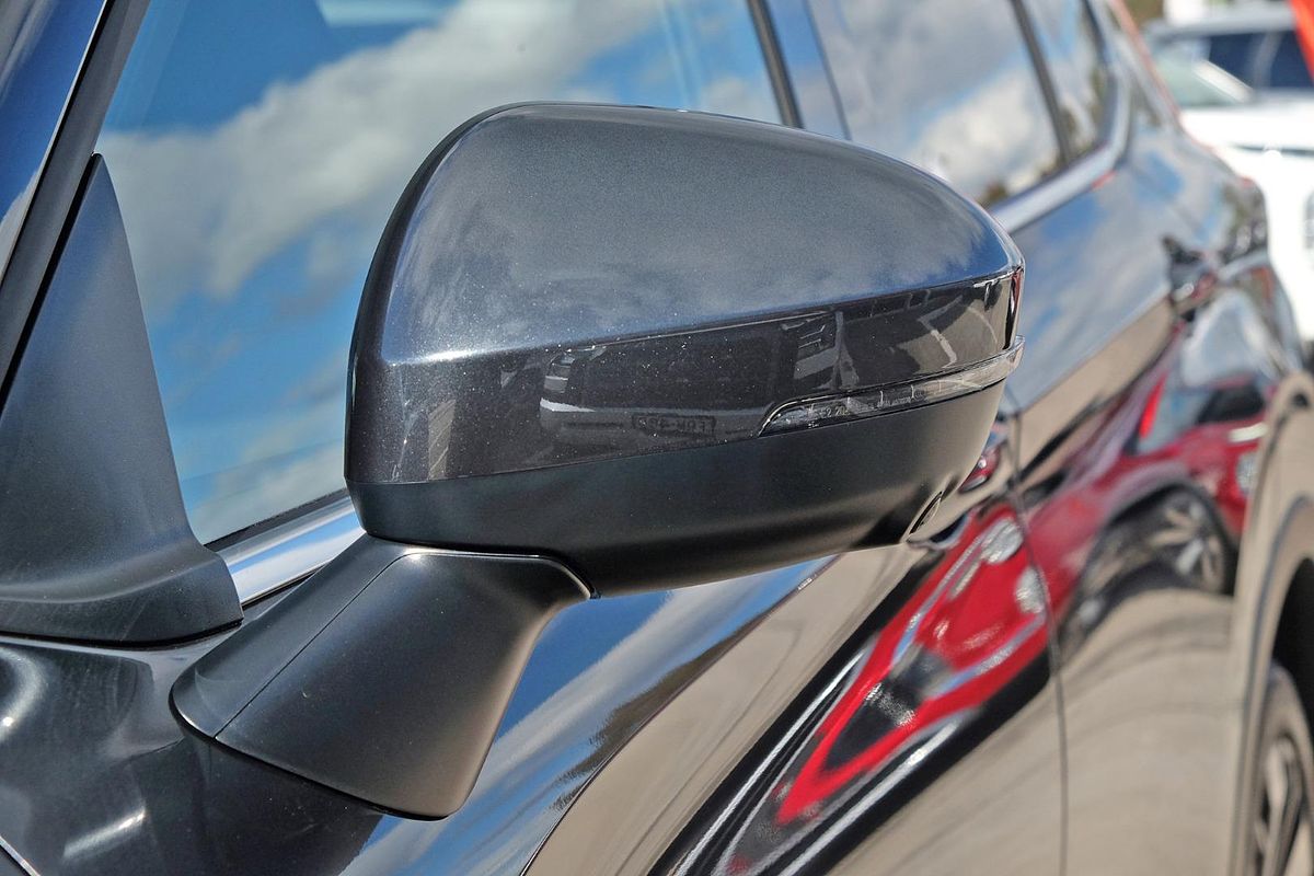 2025 Mitsubishi Outlander Exceed Tourer ZM