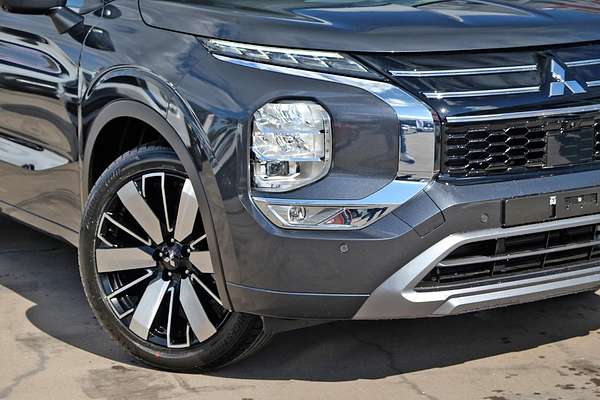 2025 Mitsubishi Outlander Exceed Tourer ZM