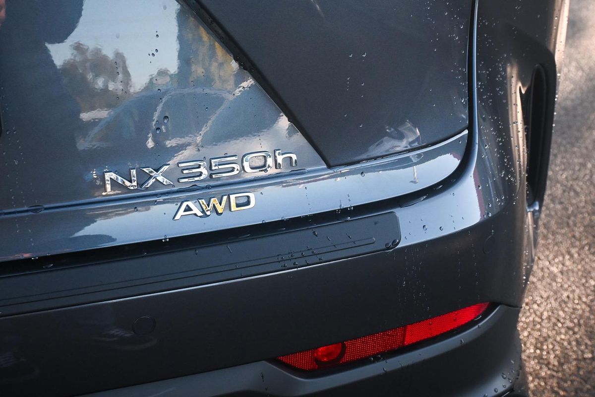 2024 Lexus NX NX350h Sports Luxury AAZH25R